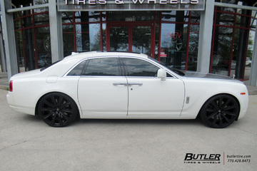 Rolls Royce Ghost with 24in Avant Garde AGL-Vanguard Wheels