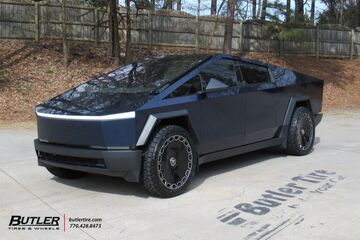 Tesla Cyber Truck with 24in Giovanna Sicily Wheels