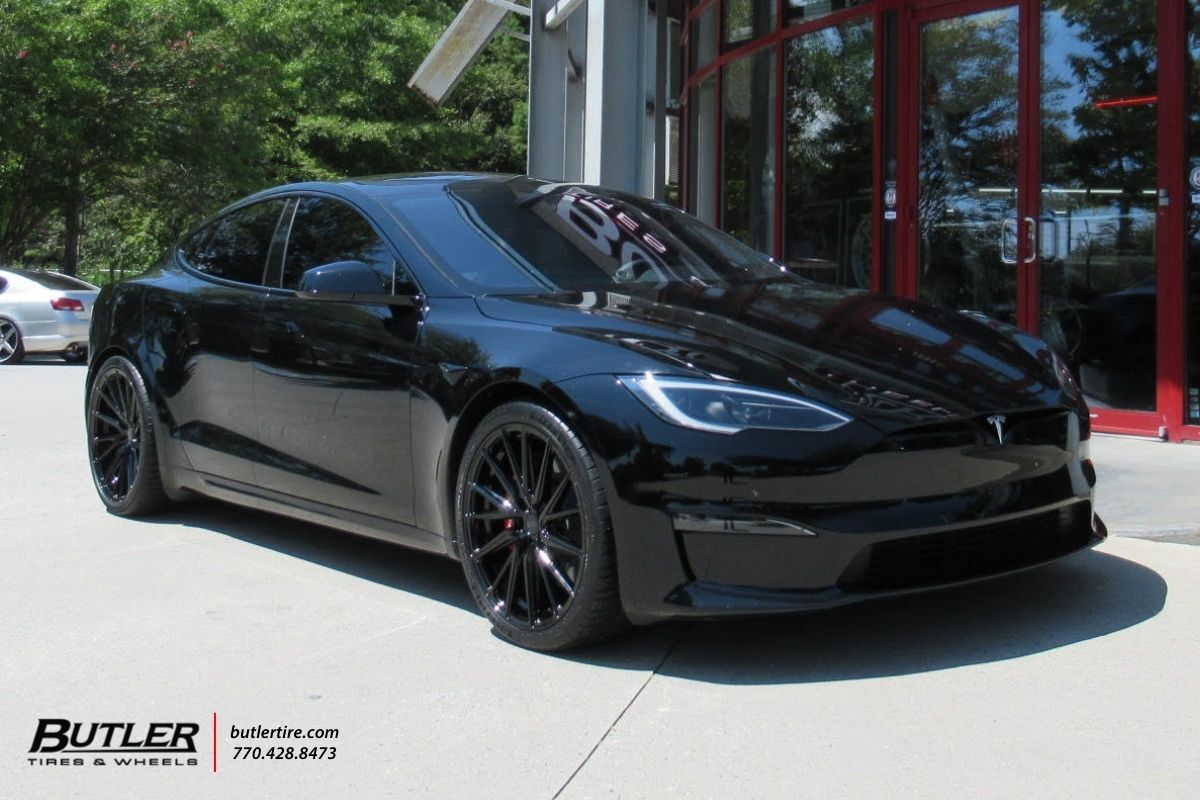 Tesla Model S with 21in Vossen HF4T Wheels