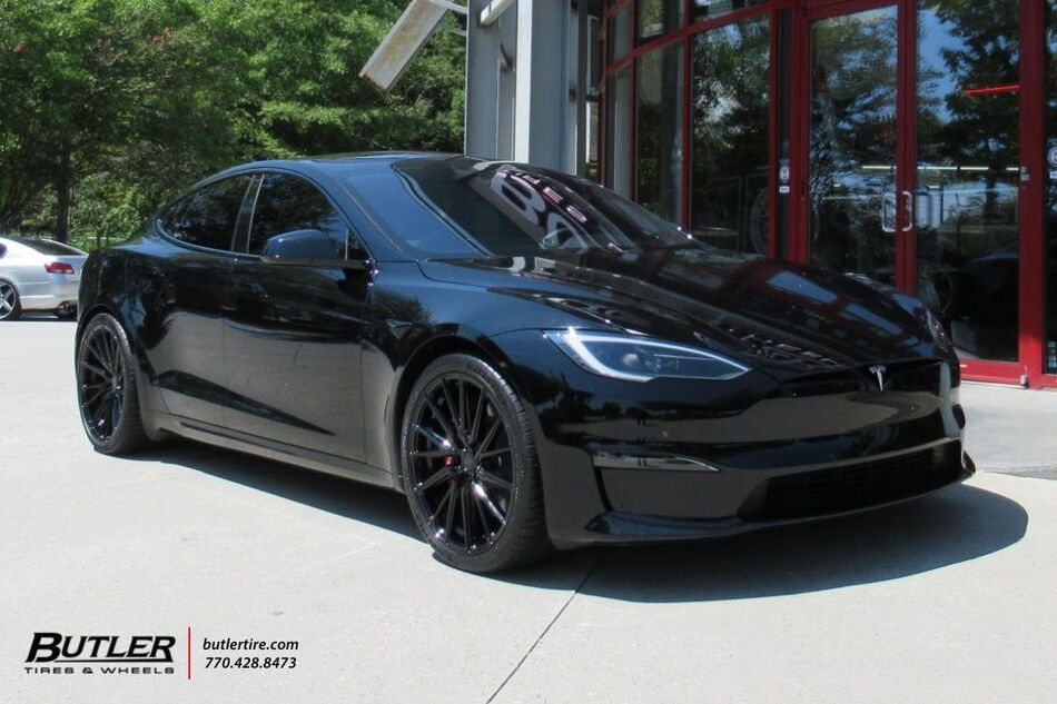 Tesla Model S with 21in Vossen HF4T Wheels exclusively from Butler ...