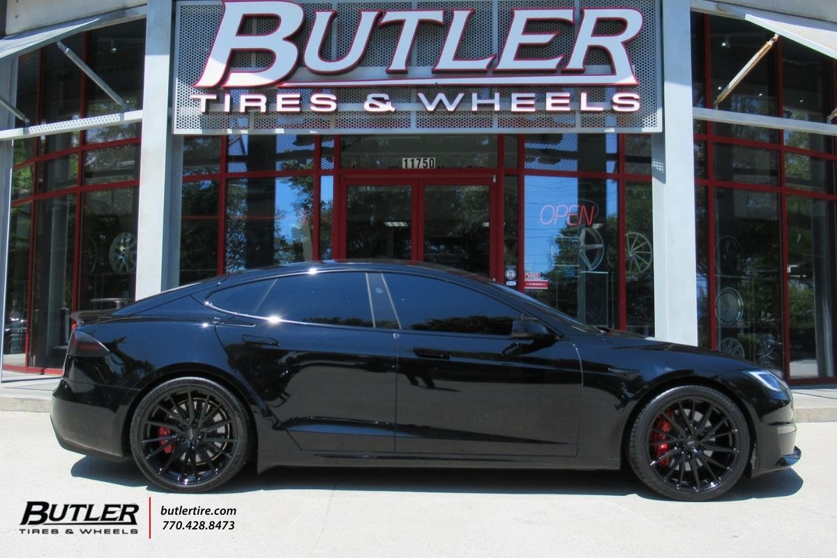 Tesla Model S with 21in Vossen HF4T Wheels