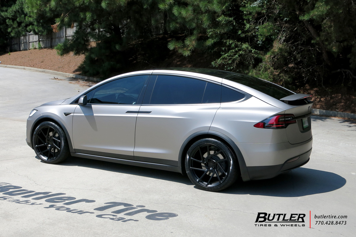 Tesla Model X with 22in Vossen NV2 Wheels