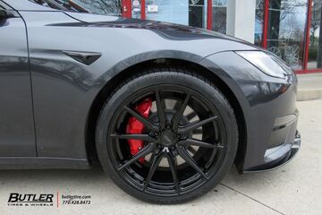 Tesla S with 21in Vossen HF3 Wheels