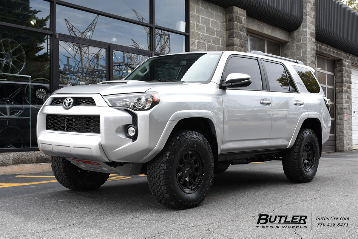 Toyota 4Runner with 17in Black Rhino Chase Wheels