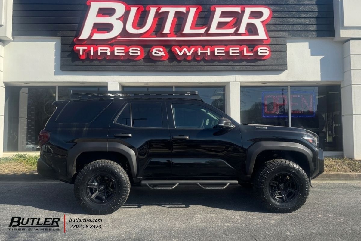 Toyota 4Runner with 17in Fuel Gambit Wheels