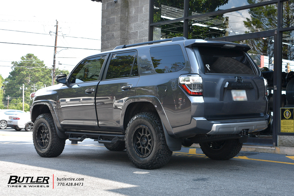 Toyota 4Runner with 17in KMC Mesa Wheels
