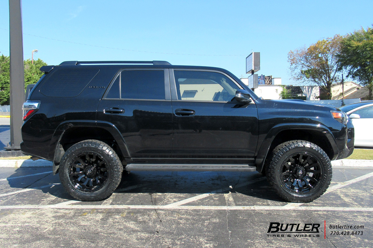 Toyota 4Runner with 20in Fuel Blitz Wheels