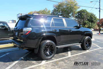 Toyota 4Runner with 20in Fuel Blitz Wheels