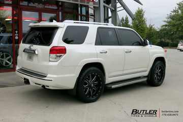 Toyota 4Runner with 20in Fuel Maverick Wheels