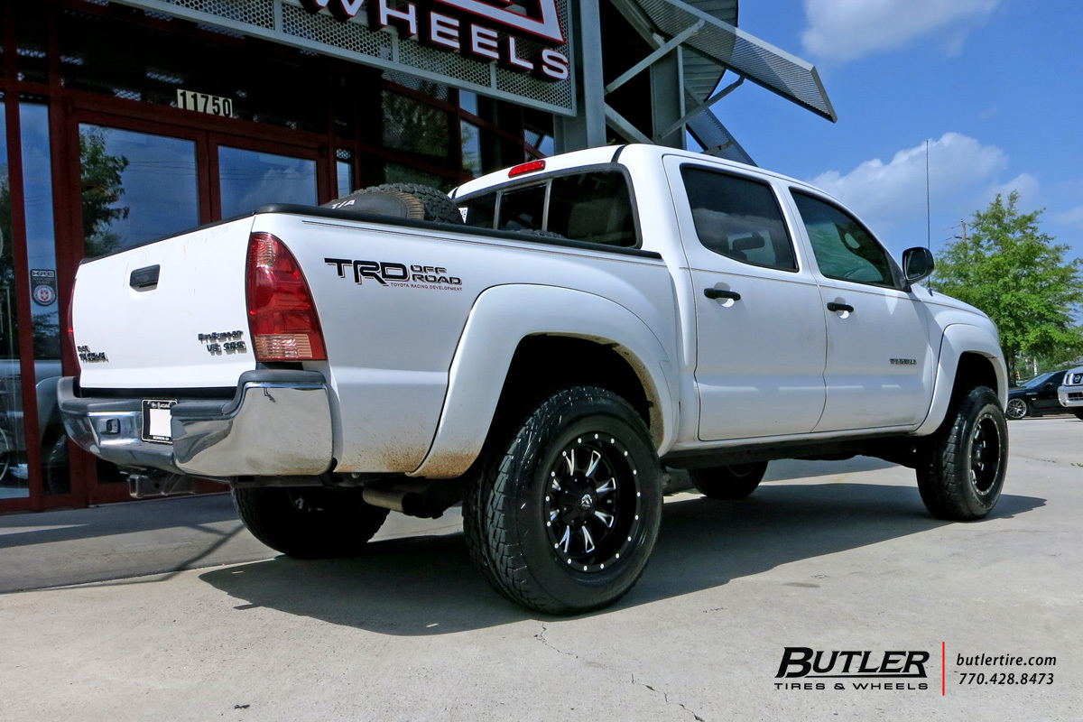Toyota Tacoma with 17in Fuel Throttle Wheels