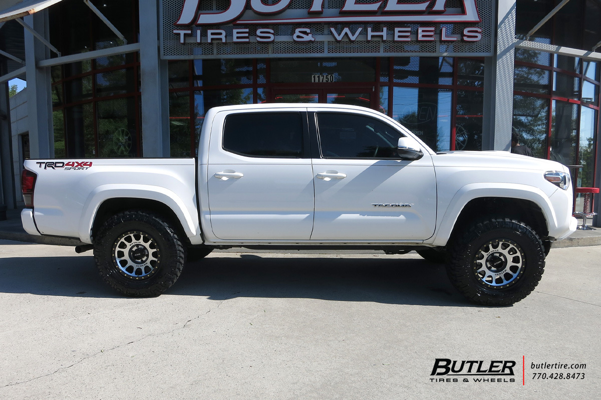 Toyota Tacoma with 17in Method Race 305 NV Wheels