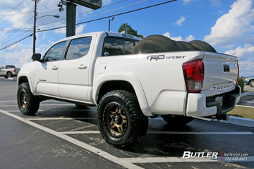 Toyota Tacoma with 18in Fuel Anza Wheels