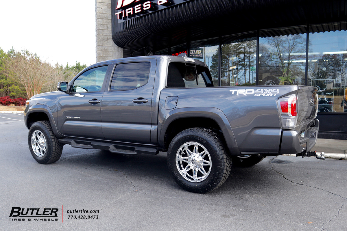 Toyota Tacoma with 18in Fuel Hostage Wheels