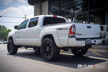 Toyota Tacoma with 20in Fuel Hostage Wheels