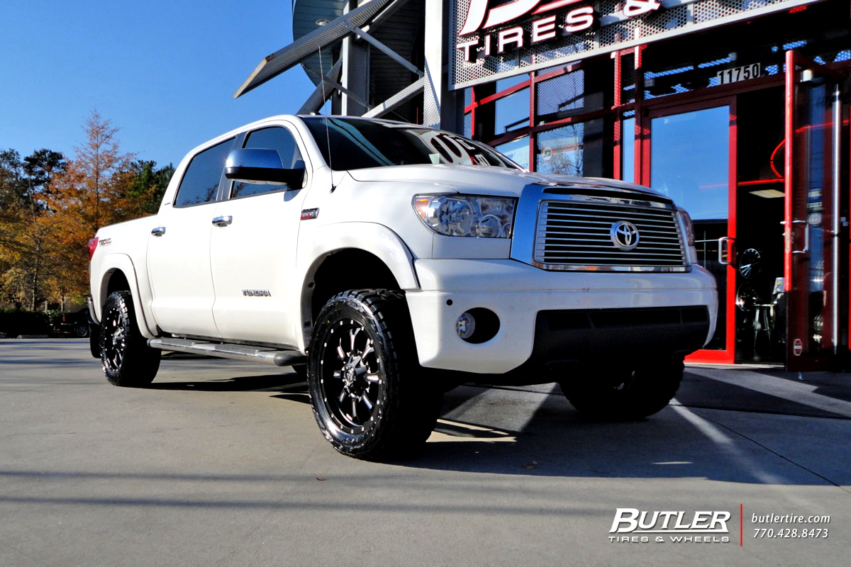 Toyota Tundra with 20in Fuel Krank Wheels