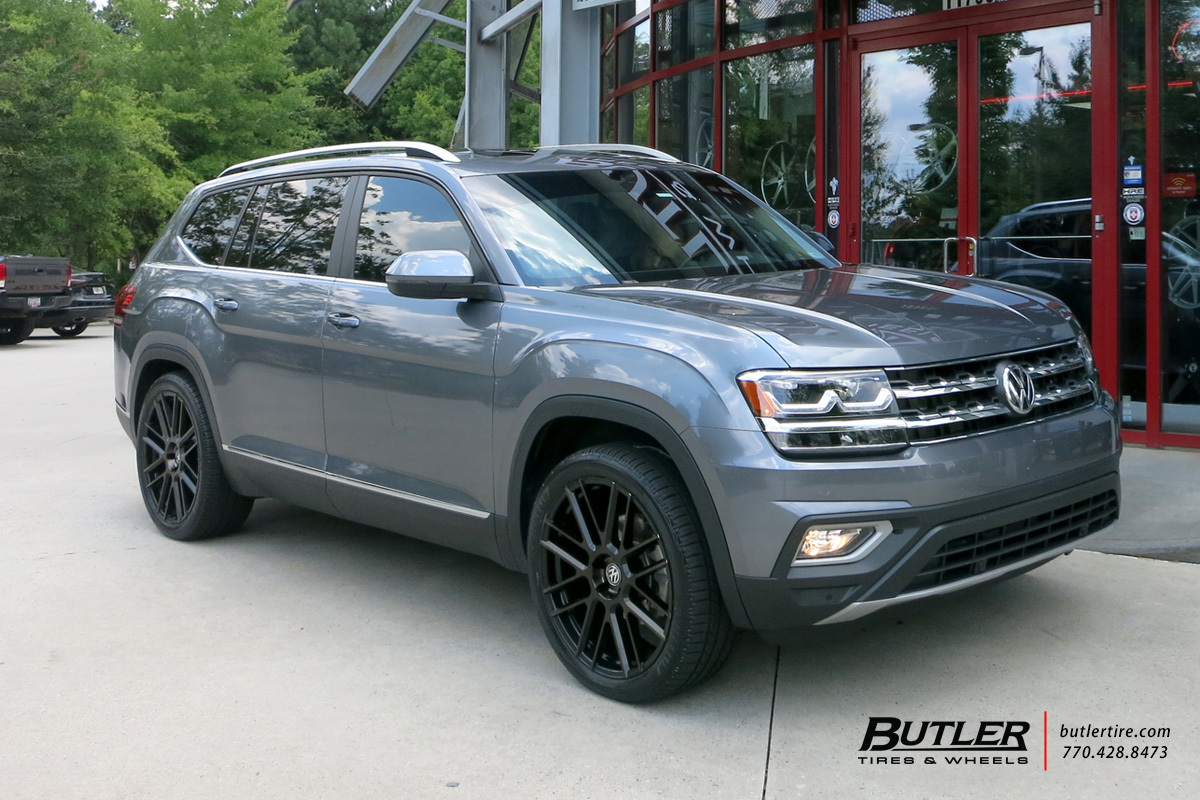 VW Atlas with 22in TSW Mosport Wheels