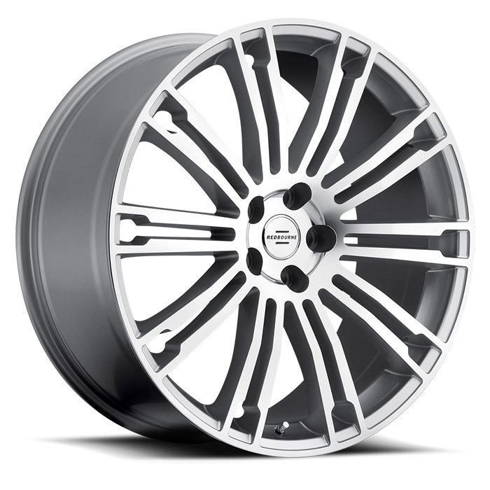 Redbourne Manor Silver with Mirror Cut Face Land Rover Wheels - Standard