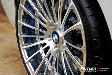 BMW M5 on Custom 21in Savini SV61d Wheels