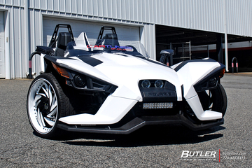 Polaris Slingshot on Custom 22in Savini Diamond Carpi Wheels