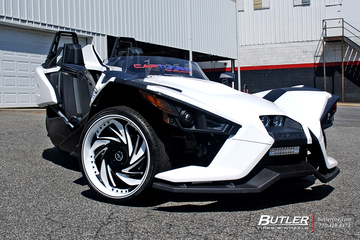 Polaris Slingshot on Custom 22in Savini Diamond Carpi Wheels