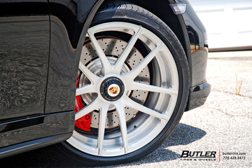 Porsche 991 911 Turbo Cab on Center Lock 20in Savini SV40d Wheels