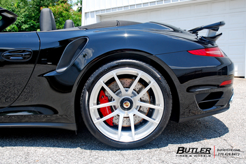 Porsche 991 911 Turbo Cab on Center Lock 20in Savini SV40d Wheels