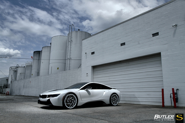BMW i8 on Custom Painted Savini SV62d Wheels