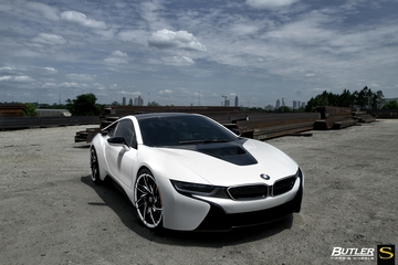 BMW i8 on Custom Painted Savini SV62d Wheels