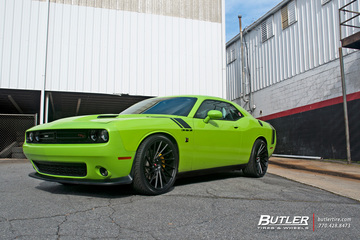 Dodge Challenger RT Scat Pack on 22in Vossen VPS-305T Wheels
