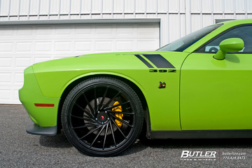 Dodge Challenger RT Scat Pack on 22in Vossen VPS-305T Wheels