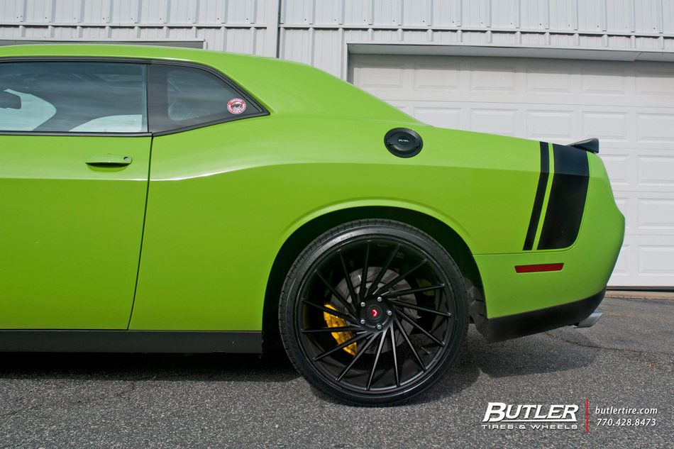 Dodge Challenger RT Scat Pack on 22in Vossen VPS305T Wheels Trending