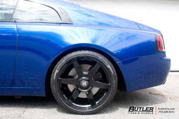 Lowered Rolls Royce Wraith on 22in AG Luxury PVT6 Wheels