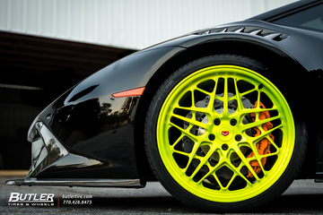 Vorsteiner Novara Lamborghini Huracan with Vossen ML-R3 Wheels 