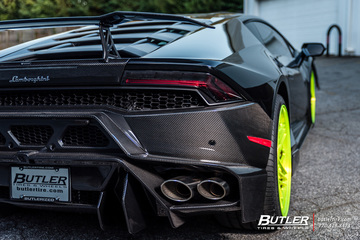 Vorsteiner Novara Lamborghini Huracan with Vossen ML-R3 Wheels 