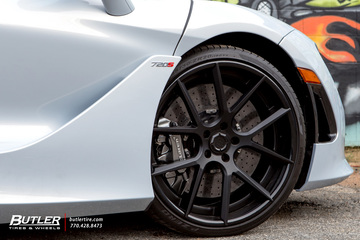 McLaren 720S with Lexani LZ-118 Wheels