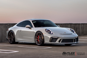 Porsche 991.2 GT3 Touring with 21in custom Vossen M-X2 Wheels