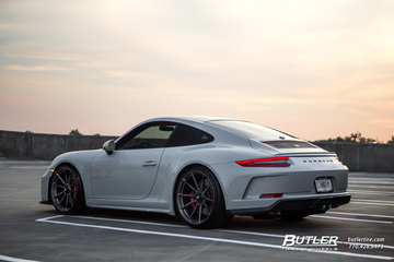 Porsche 991.2 GT3 Touring with 21in custom Vossen M-X2 Wheels