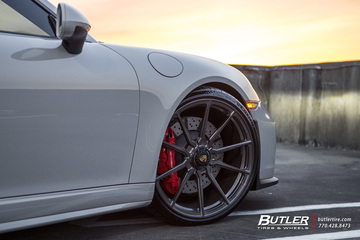 Porsche 991.2 GT3 Touring with 21in custom Vossen M-X2 Wheels