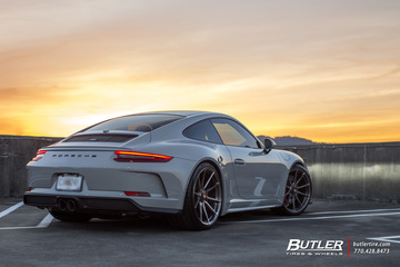 Porsche 991.2 GT3 Touring with 21in custom Vossen M-X2 Wheels