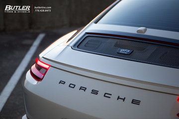 Porsche 991.2 GT3 Touring with 21in custom Vossen M-X2 Wheels