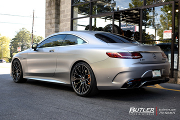 The Ultimate Christmas Giveaway!