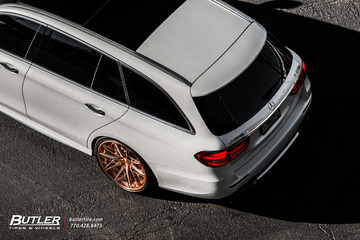 Mercedes E63s AMG Wagon - Getting the kids to school real fast and in style too!