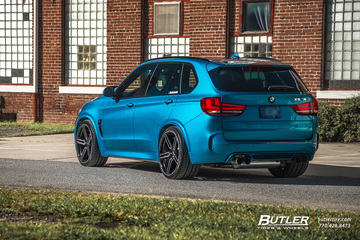 Lowered BMW X5M with 22in Vossen HF-1 Wheels and Vredestein Tires