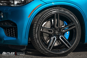 Lowered BMW X5M with 22in Vossen HF-1 Wheels and Vredestein Tires