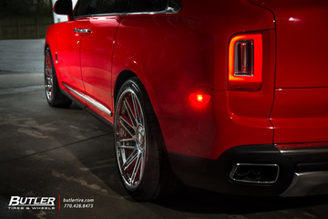 Rolls Royce Cullinan with 24in Forgiato Tecnica Tec 3.6 Wheels and Pirelli Scorpion Zero Tires