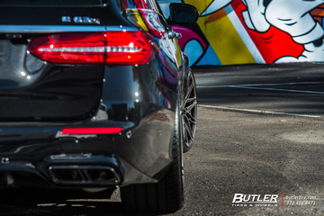 Renntech Mercedes E63s AMG Wagon with 21in Vossen EVO-5R Wheels and Michelin Pilot Sport 4S Tires