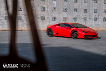 Lowered Lamborghini Huracan on Vossen ML-X2 Wheels