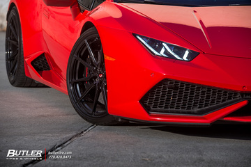 Lowered Lamborghini Huracan on Vossen ML-X2 Wheels