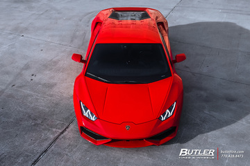 Lowered Lamborghini Huracan on Vossen ML-X2 Wheels