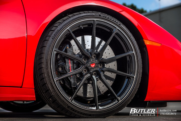 Lowered Lamborghini Huracan on Vossen ML-X2 Wheels